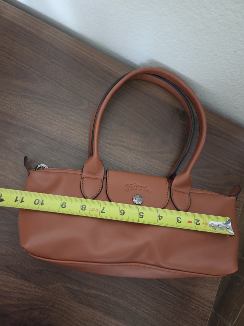 Longchamp Tan Leather Shoulder Bag - Picture 4 of 13